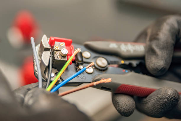 Best Industrial Electrical Services  in Montezuma, IA